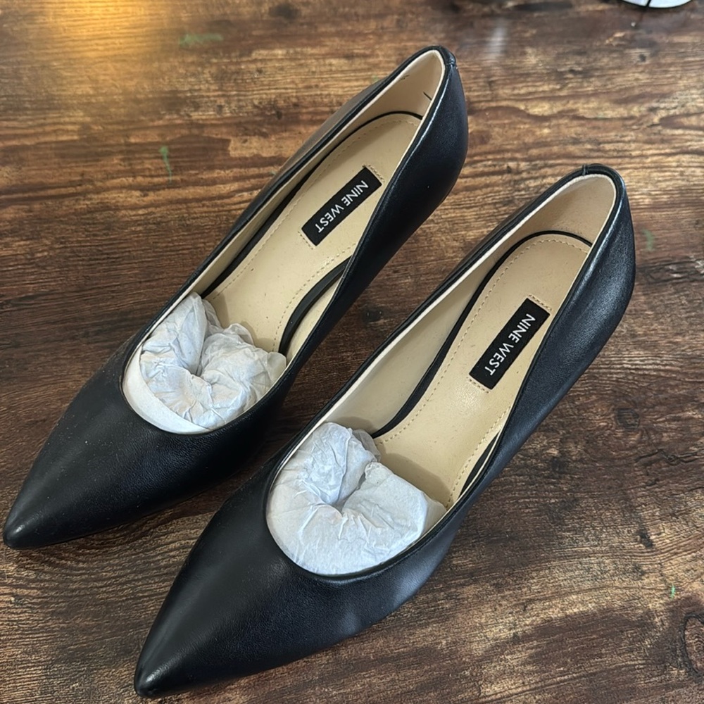 NINE WEST 9M Leather. High Heels. Never worn. Fit like a glove 🧤
